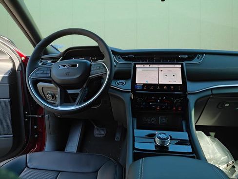 New 2025 Jeep Grand Cherokee L Limited w/ Luxury Tech Group II image 20