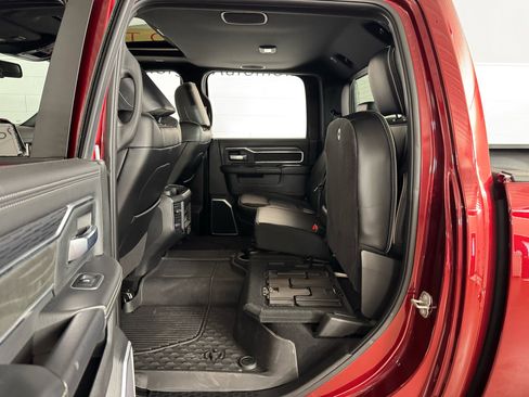 Used 2024 RAM 3500 Laramie w/ Night Edition image 37