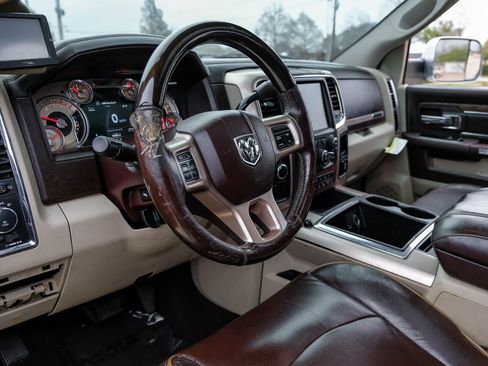 Used 2015 RAM 3500 Laramie Longhorn AWD/4WD image 3