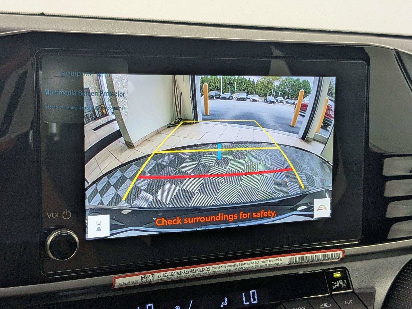 Used 2026 Toyota Camry SE FWD image 18
