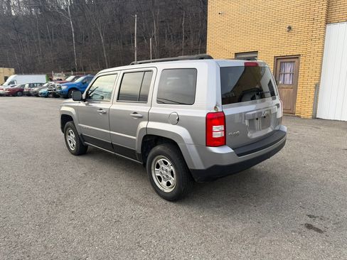Used 2015 Jeep Patriot Sport w/ Power Value Group AWD/4WD image 6
