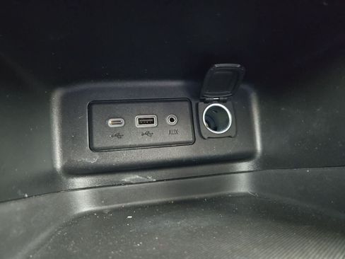 Used 2020 Chevrolet Equinox LS FWD image 27