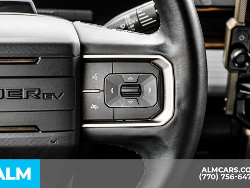 Used 2025 GMC Hummer EV 2X image 30