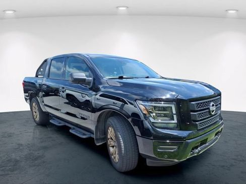 Used 2024 Nissan Titan SV w/ SV Bronze Edition Package AWD/4WD image 10