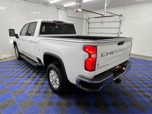 Used 2021 Chevrolet Silverado 2500 LTZ w/ LTZ Convenience Package image 9