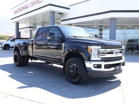 Used 2018 Ford F350 Lariat w/ Lariat Ultimate Package AWD/4WD image 8