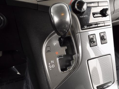 Used 2015 Toyota Venza Limited image 17