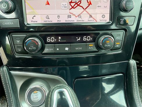 Used 2021 Nissan Maxima Platinum w/ Sport Mat Group image 16