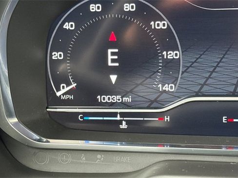 Used 2023 GMC Yukon XL AT4 image 42