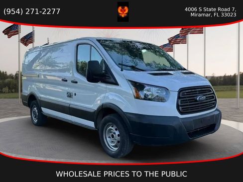 Used 2017 Ford Transit 250 130 Low Roof RWD image 3