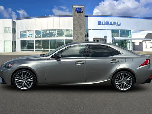 Used 2014 Lexus IS 250 w/ Navigation Package RWD image 9