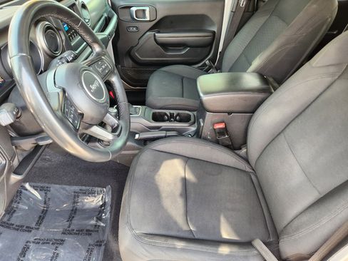 Used 2020 Jeep Wrangler Unlimited Sport S image 15