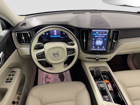 Certified 2023 Volvo XC60 B5 Plus w/ Protection Package Premier FWD image 25