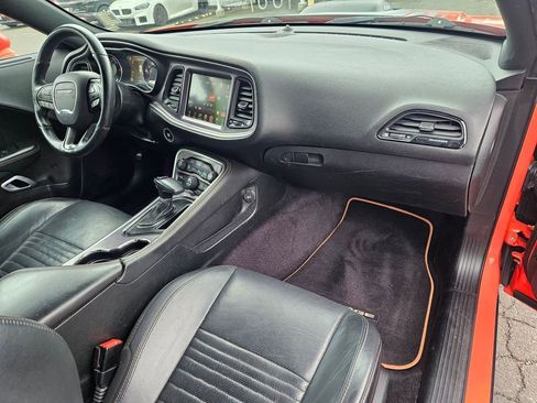 Used 2016 Dodge Challenger R/T Plus RWD image 17