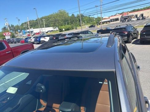 Used 2020 GMC Acadia AT4 w/ Driver Alert Package II AWD/4WD image 10