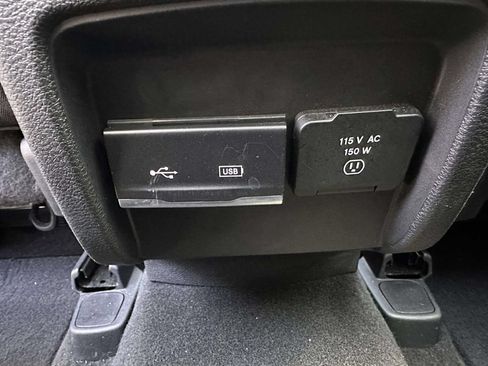 Used 2020 Jeep Cherokee Limited AWD/4WD image 16