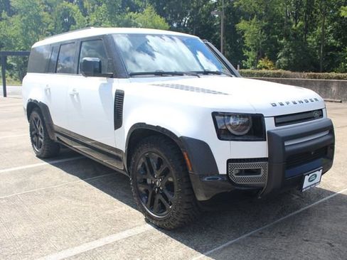 Used 2024 Land Rover Defender 130 Outbound image 10