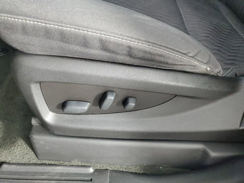 Used 2018 Chevrolet Tahoe LS w/ All-Season Package image 25