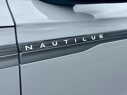 New 2026 Lincoln Nautilus Reserve w/ Jet Appearance Package AWD/4WD image 27