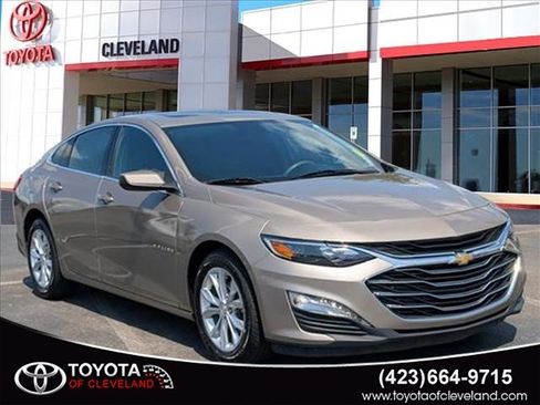 Used 2024 Chevrolet Malibu LT FWD image 1