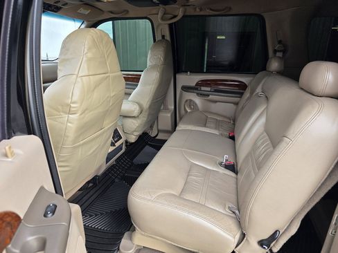 Used 2001 Ford Excursion Limited image 11