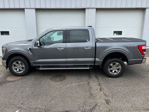 Used 2021 Ford F150 Lariat w/ Equipment Group 502A High AWD/4WD image 3