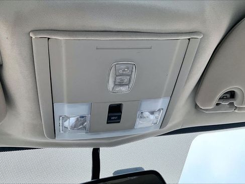 Used 2014 Lincoln Navigator 4WD image 31
