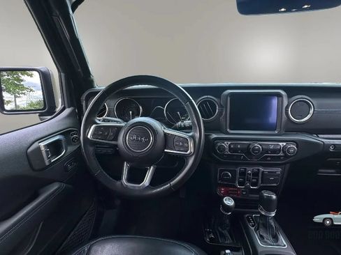 Used 2023 Jeep Wrangler Unlimited Rubicon 4xe w/ Cold Weather Group AWD/4WD image 23