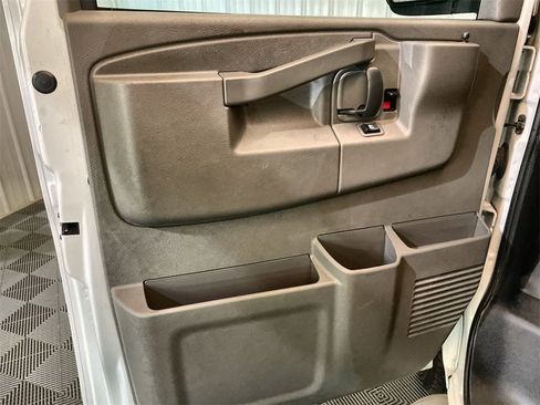 Used 2023 Chevrolet Express 2500 w/ Driver Convenience Package image 19