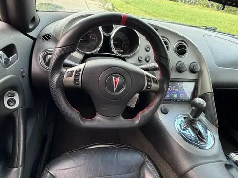 Used 2009 Pontiac Solstice GXP w/ Premium Package RWD image 28