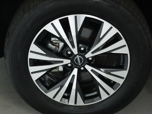 Certified 2023 Nissan Rogue SV AWD/4WD image 37