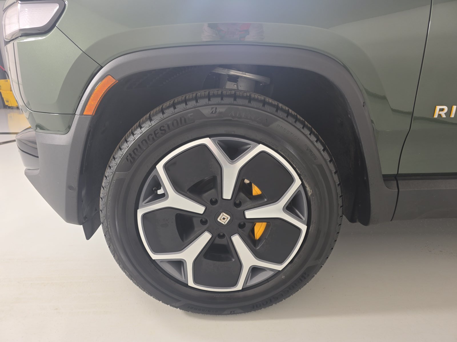 Used 2023 Rivian R1S Adventure Quad AWD/4WD image 9