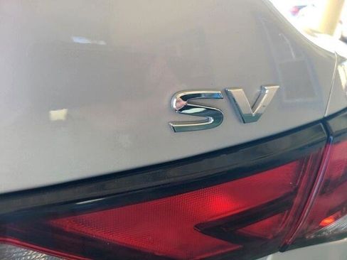 Used 2021 Nissan Sentra SV image 9