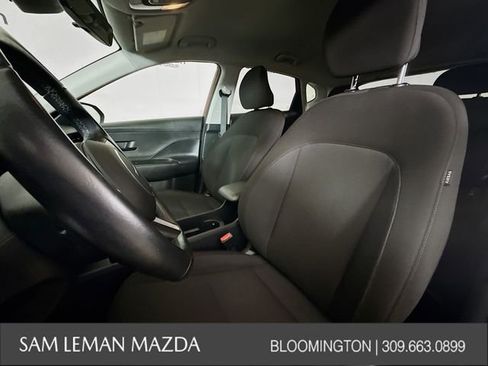 Used 2024 Hyundai Kona SEL image 19