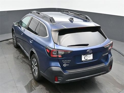 Used 2020 Subaru Outback Premium image 41
