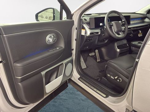 New 2026 Hyundai Ioniq 9 Calligraphy image 31