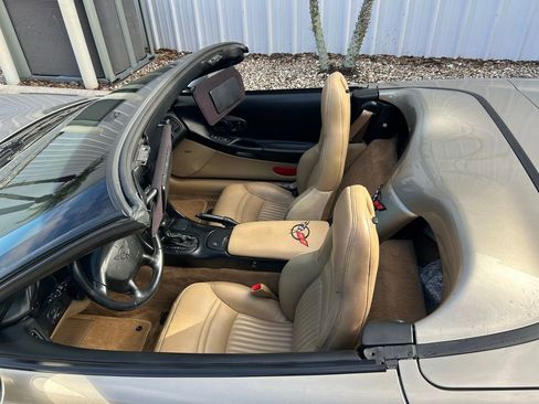 Used 1998 Chevrolet Corvette Convertible w/ Performance Handling Pkg image 44
