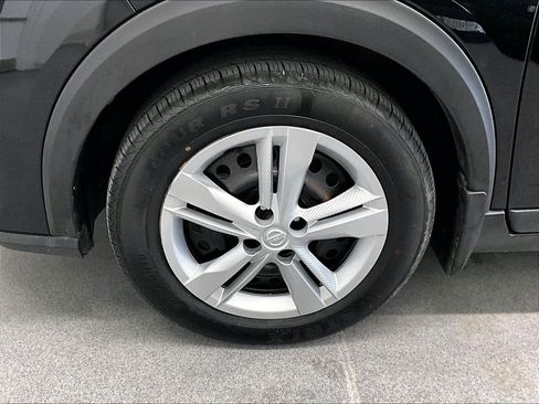 Used 2022 Nissan Kicks S FWD image 7