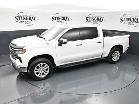 Used 2024 Chevrolet Silverado 1500 LTZ AWD/4WD image 23