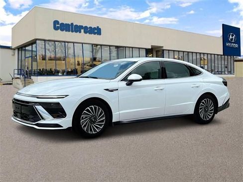New 2024 Hyundai Sonata SEL FWD image 2