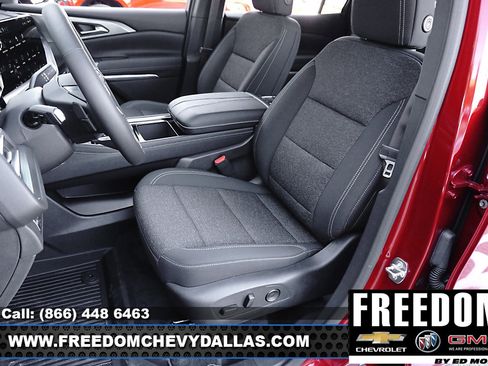 New 2026 Chevrolet Traverse LT w/ Driver Confidence Package image 13