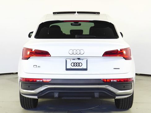 Used 2023 Audi Q5 2.0T Premium w/ Convenience Package image 8