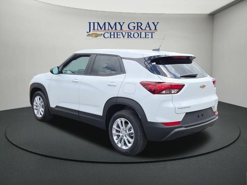 New 2026 Chevrolet TrailBlazer LS w/ LS Convenience Package FWD image 3