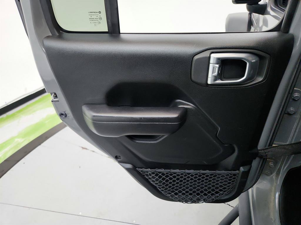 Used 2020 Jeep Gladiator Mojave w/ Cold Weather Group AWD/4WD image 23