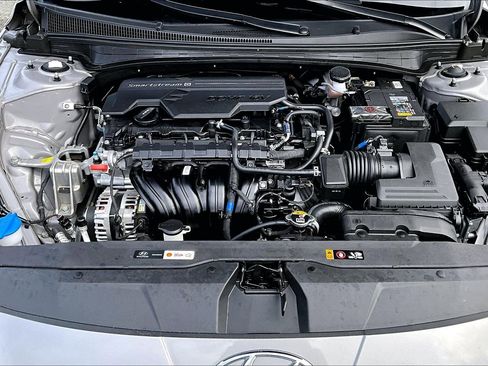 Used 2022 Hyundai Elantra SEL w/ Winter Weather Package FWD image 27