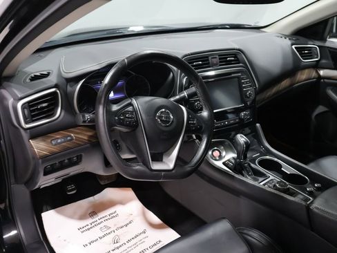 Used 2016 Nissan Maxima Platinum image 17