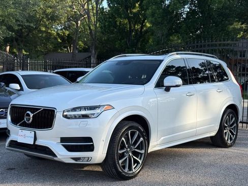 Used 2019 Volvo XC90 T6 Momentum w/ Advanced Package AWD/4WD image 4