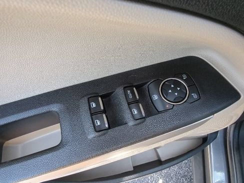 Used 2021 Ford EcoSport S FWD image 12