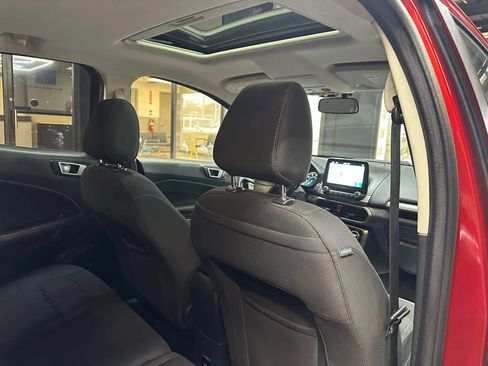 Used 2019 Ford EcoSport SE w/ SE Convenience Package image 26