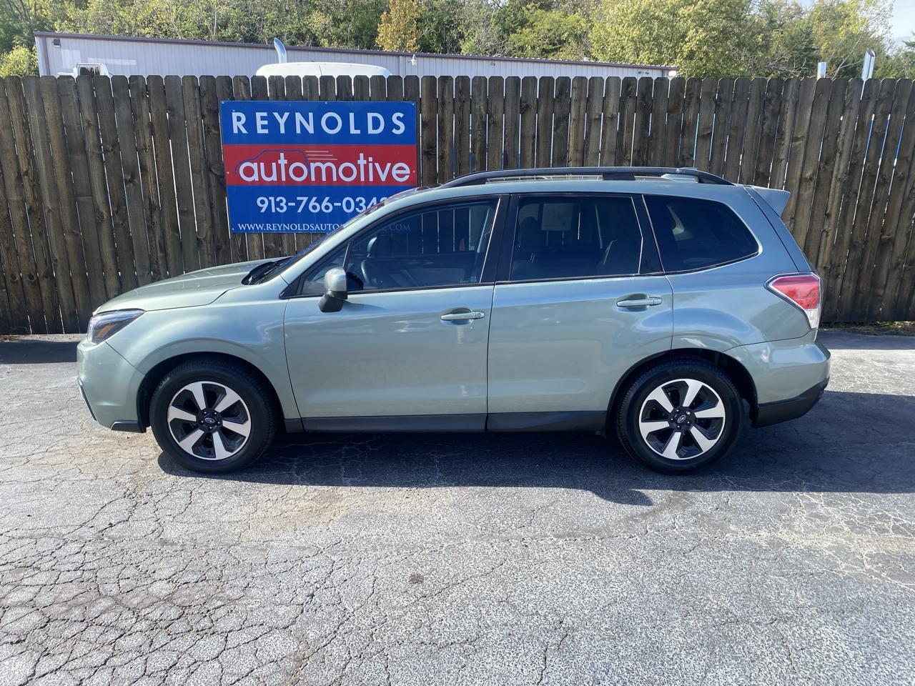 Used 2018 Subaru Forester 2.5i Premium AWD/4WD image 6